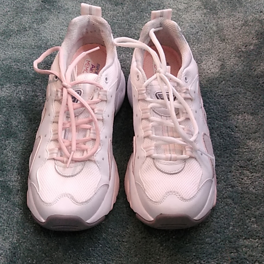 👟Sketchers D'lites 3 Athletic Shoe